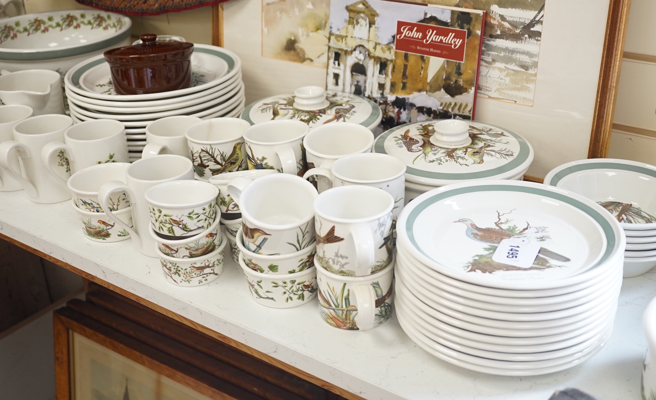 A Portmeirion suite of dinnerware, Birds of Britain